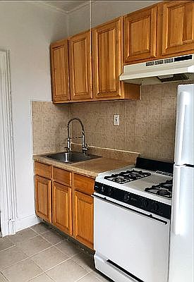 1st image of 772 Saint Johns Pl #2