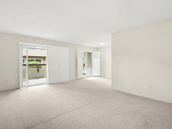 3rd image of 277 Tradewinds Dr APT 11