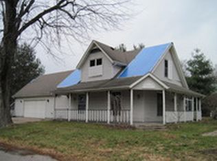 102 N Lafayette St, Cloverdale, IN 46120