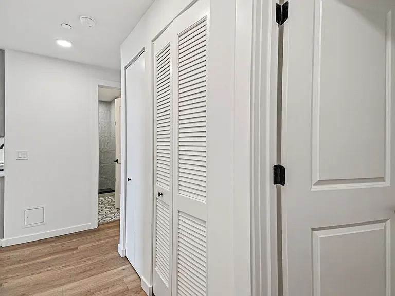 The Nest at Lincoln Park West — Photo 98