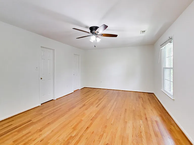 12015 Montrose Village Ter — Photo 31