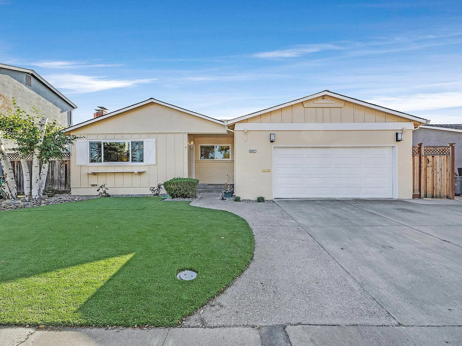 38827 Logan Dr — Photo 1