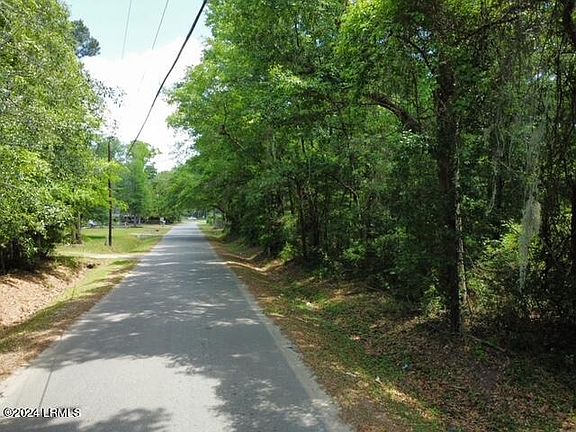 2nd image of 232 Broad River Boulevard
