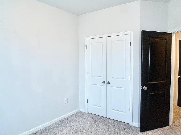 153 Enterprise Dr — Photo 40