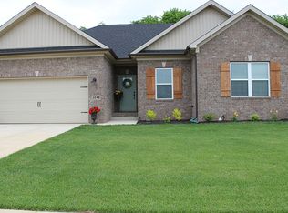 3248 S Oaks St, Bowling Green, KY 42101