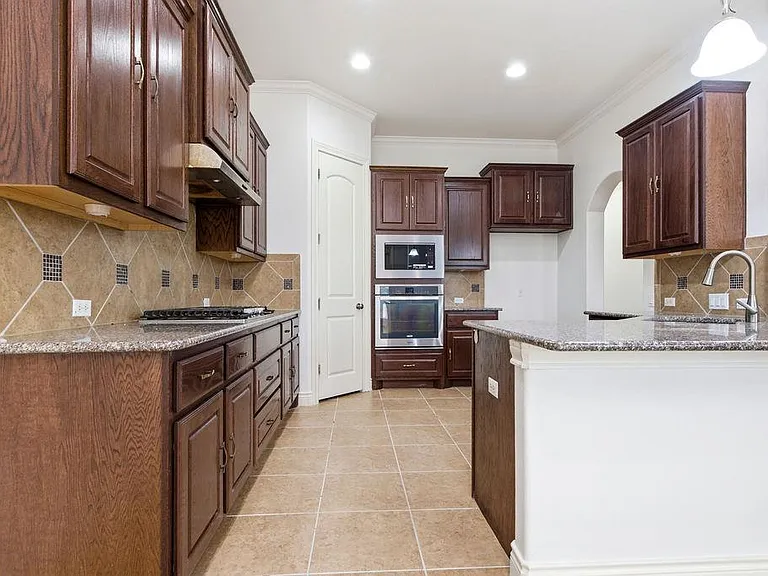 15004 Iveans Way — Photo 12