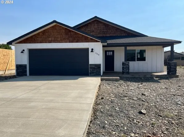 308 Lolly Ln, Dallesport, WA 98617