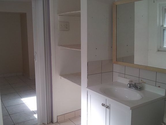 5th image of 3611 N Ave Repb Cuba