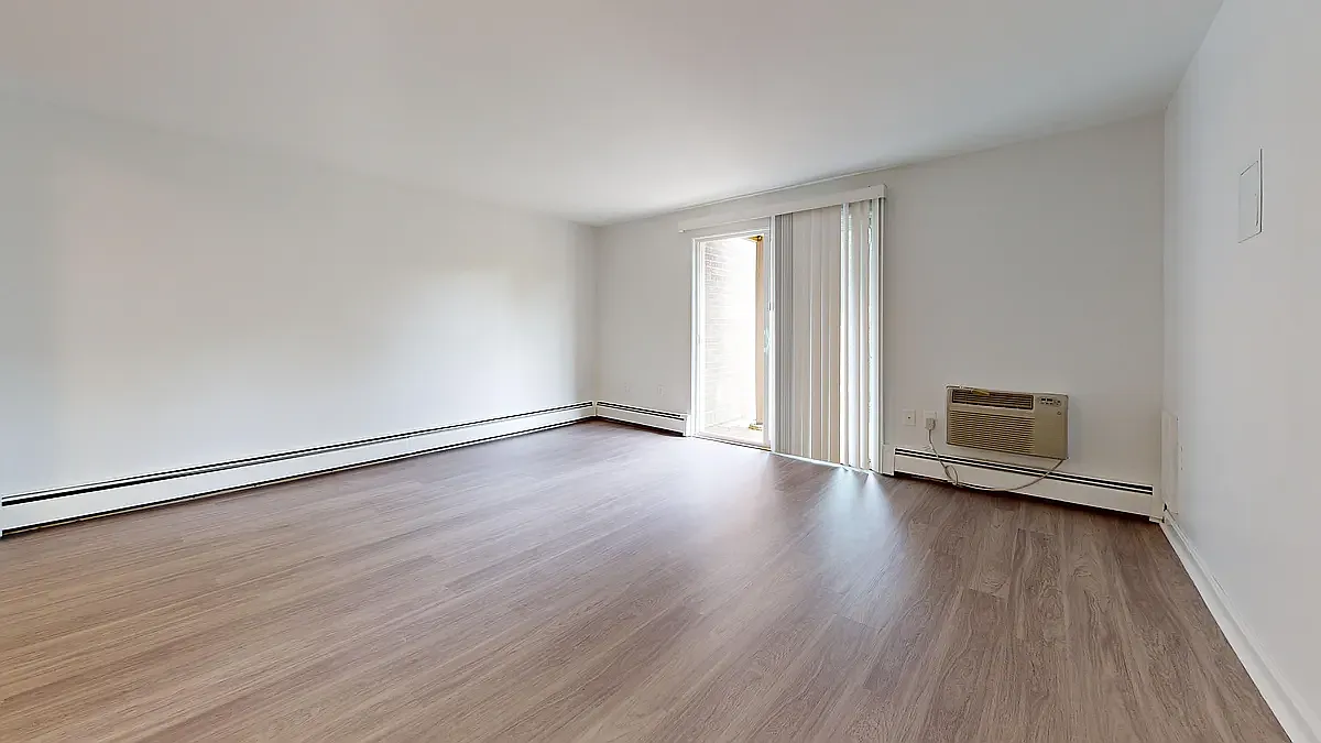 41 Austin Ave — Photo 4