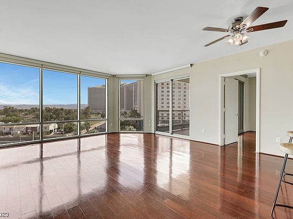 4th image of 322 Karen Ave Unit 501