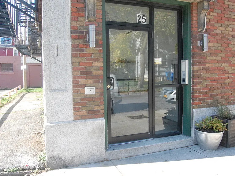 25 Broezel St #205 — Photo 12