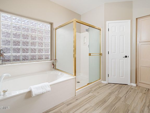 4th image of 6037 W Robin Ln