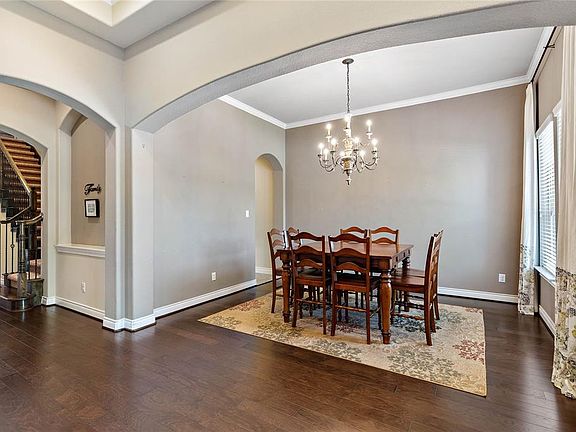 4th image of 1378 San Remo Ln