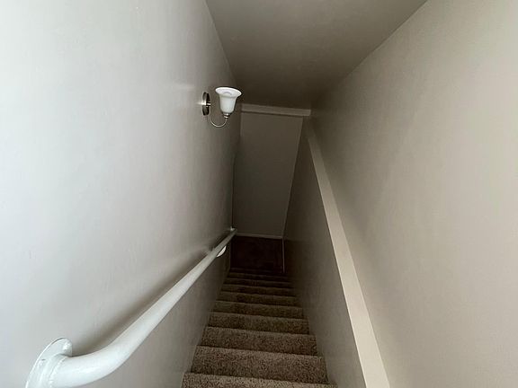5th image of 1130 Oliver Ave