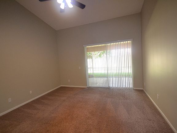 4th image of 223 Coral Trace Cir E