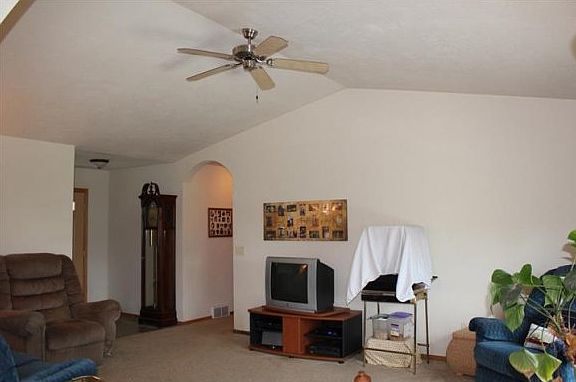 3rd image of N1826 Savannah Dr