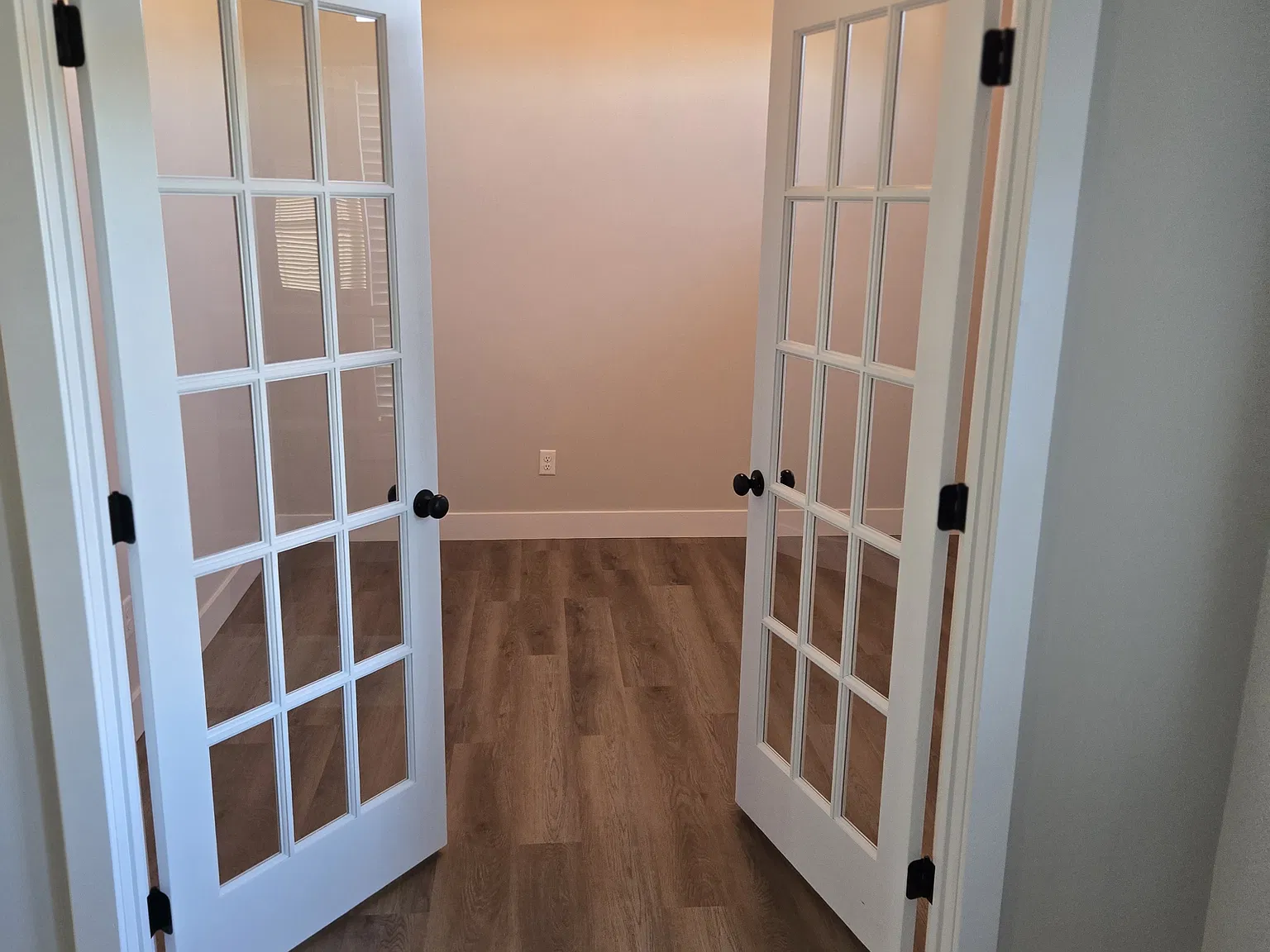 4 bed, 2520 sqft, $2,675 — Photo 4