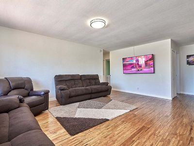 8748 Moody St, Cypress, CA, 90630