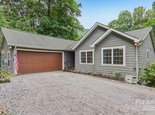 574 Appaloosa Trl, Waynesville, NC 28785