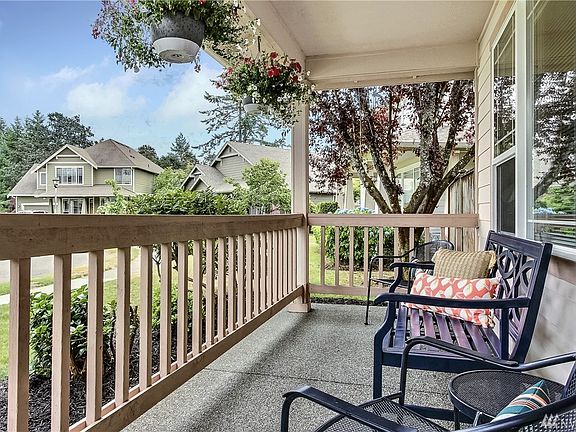2nd image of 1437 Richmond Ct