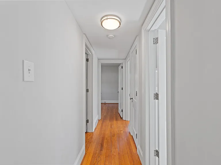 2728 Anderson Dr — Photo 16