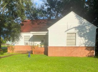 770 N 8th St, Silsbee, TX 77656