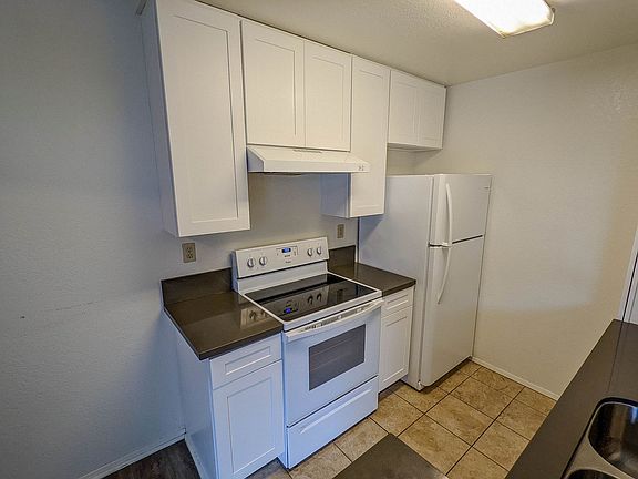4th image of 4470 50th St #5