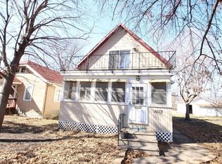 1073 27th Ave SE, Minneapolis, MN 55414