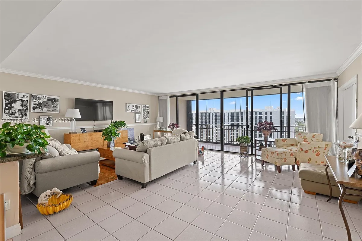 Building Photo - 11113 Biscayne Blvd #1554