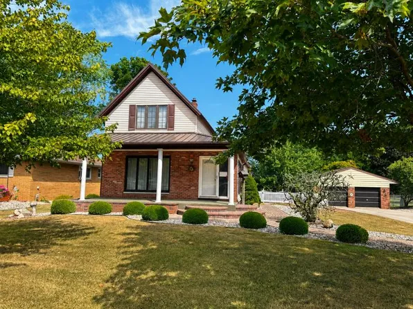 525 W Irwin St, Bad Axe, MI 48413