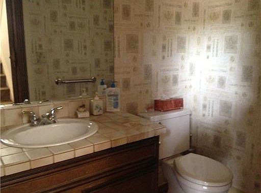 5th image of 1092 Greenhills Dr