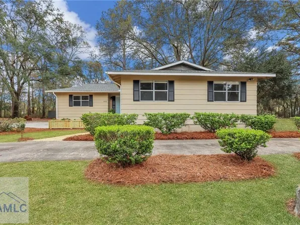 105 N Bay St, Jesup, GA 31545