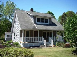 17 Esterich Rd, Poughkeepsie, NY 12603