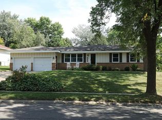 10007 Little Rd, Bloomington, MN 55437