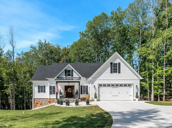 2278 Hooper Rd, Forest, VA 24551