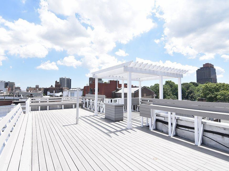 1st image of 24 W 125th St #35A