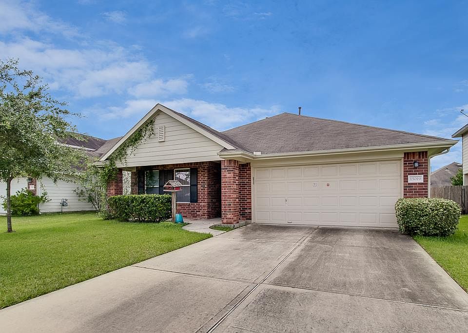 1st image of 15019 Sunset Villa Ct