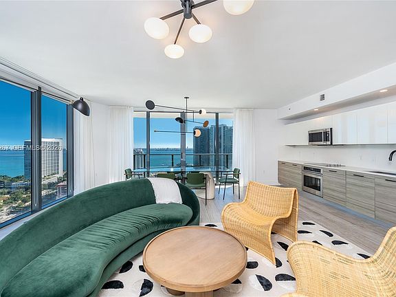 2nd image of 121 NE 34th St Unit 3008