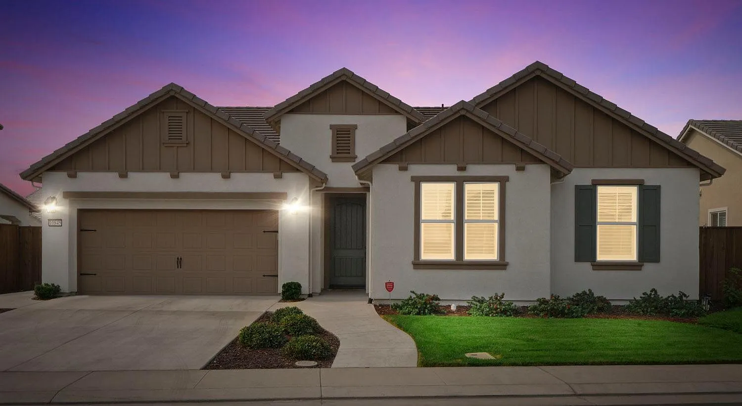 10845 Commodore Ln photo 1