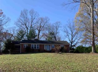312 S Dogwood Ave, Siler City, NC 27344