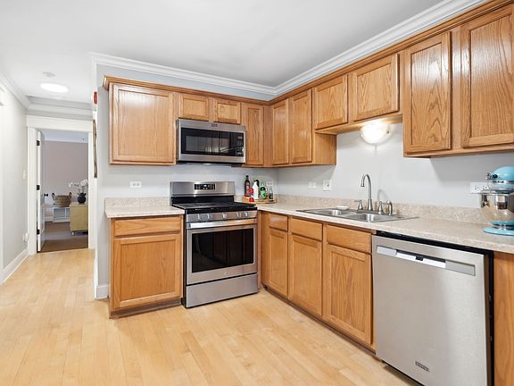 5th image of 939 Elderberry Cir Unit 103