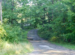 7080 Hillcrest Ln, Chesterland, OH 44026