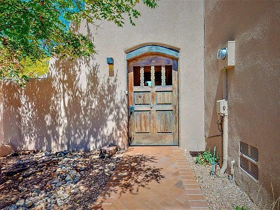 2nd image of 1936 Calle Miquela