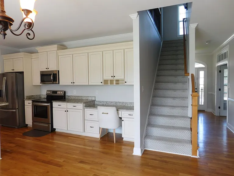 101 Staffordshire Dr — Photo 11