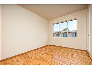4th image of 1515 Day Ave