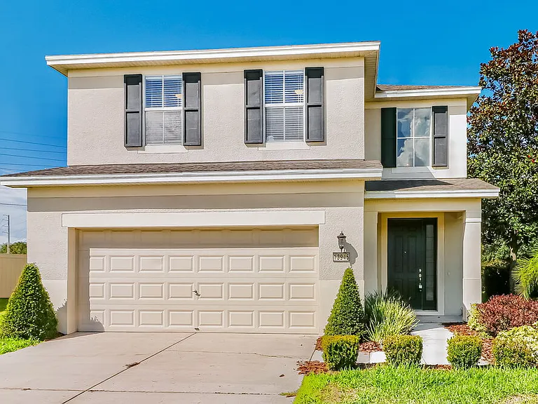 13945 Crater Cir — Photo 1