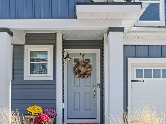 4th image of 8916 Barrington Ln #44