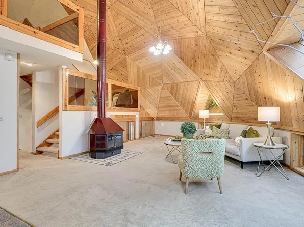 5957 Otter View Cir, White Bear Township, MN 55110