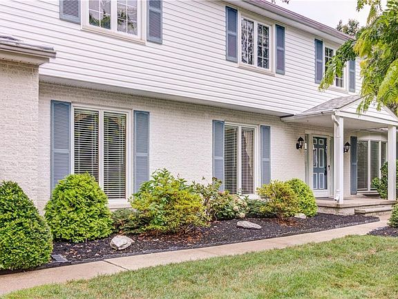 2nd image of 310 Portland Dr