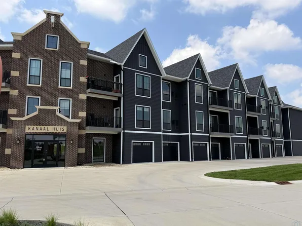 1311 Canal Ct SE #1.5, Orange City, IA 51041